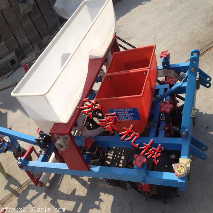 施肥覆膜機廠家 精量播種機 河北供應噴藥覆膜機