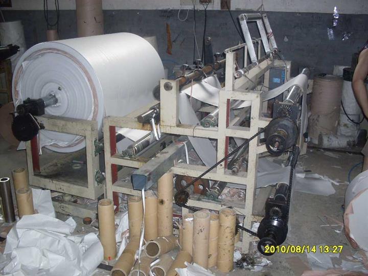 供應(yīng)河北實(shí)惠的塑料分切機(jī)