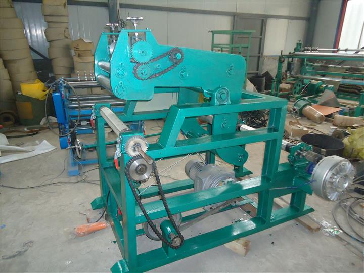 專業(yè)定做紙管分切機(jī)，河北雄縣PET聚酯膜分切機(jī) 操作簡單