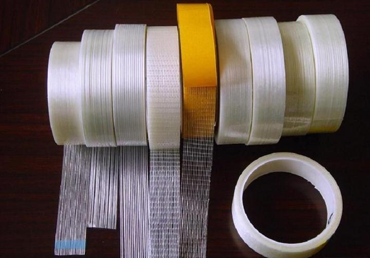 廠家直銷特價(jià)供應(yīng)條紋玻璃纖維膠帶.包裝膠帶.固定膠帶.抗拉伸